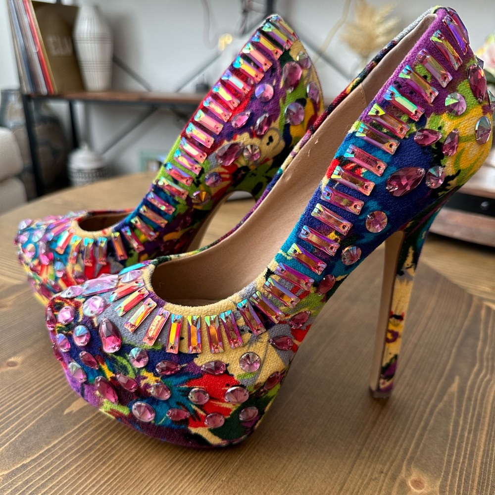 Steve Madden Colorful Suede Heels. I Size 7.5 (fits Like an 8)